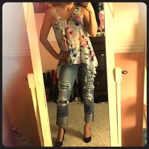 Medium DKNY super soft sheer top!